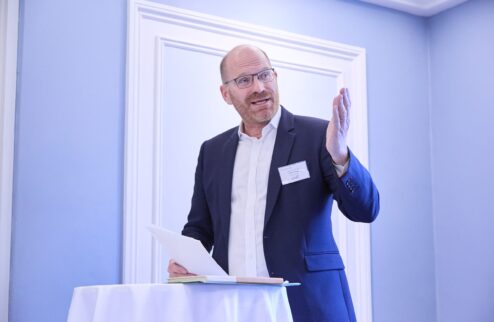 cedrick moderating 2